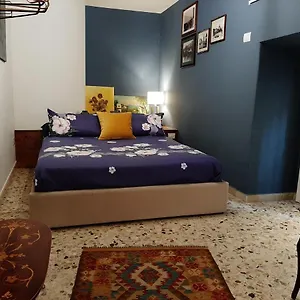 Casa Famoso , Katania Włochy
