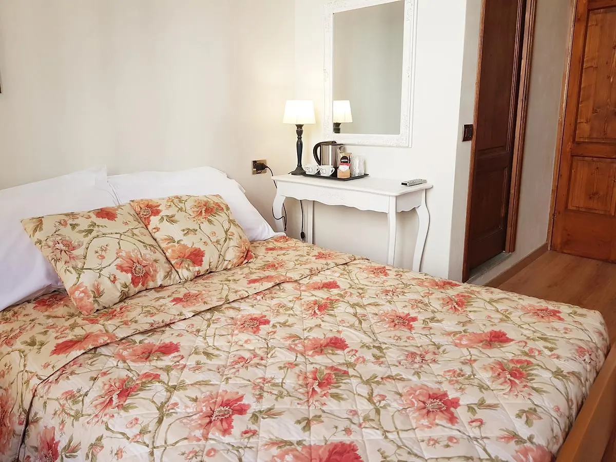 Lady Luna B&B Florence 3*,