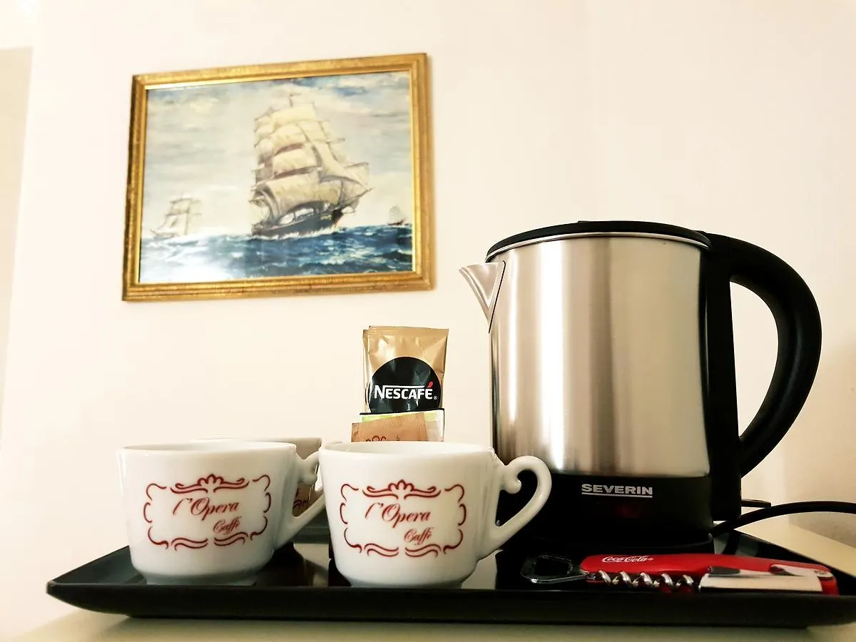 Lady Luna B&B Florence Italy